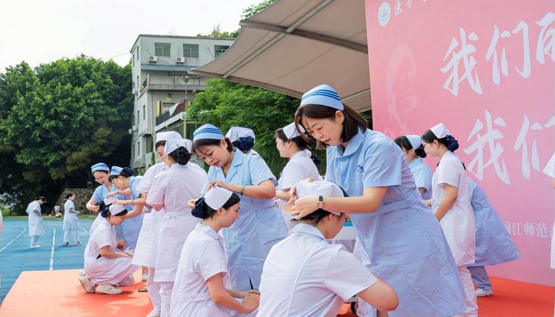 专家授帽3
