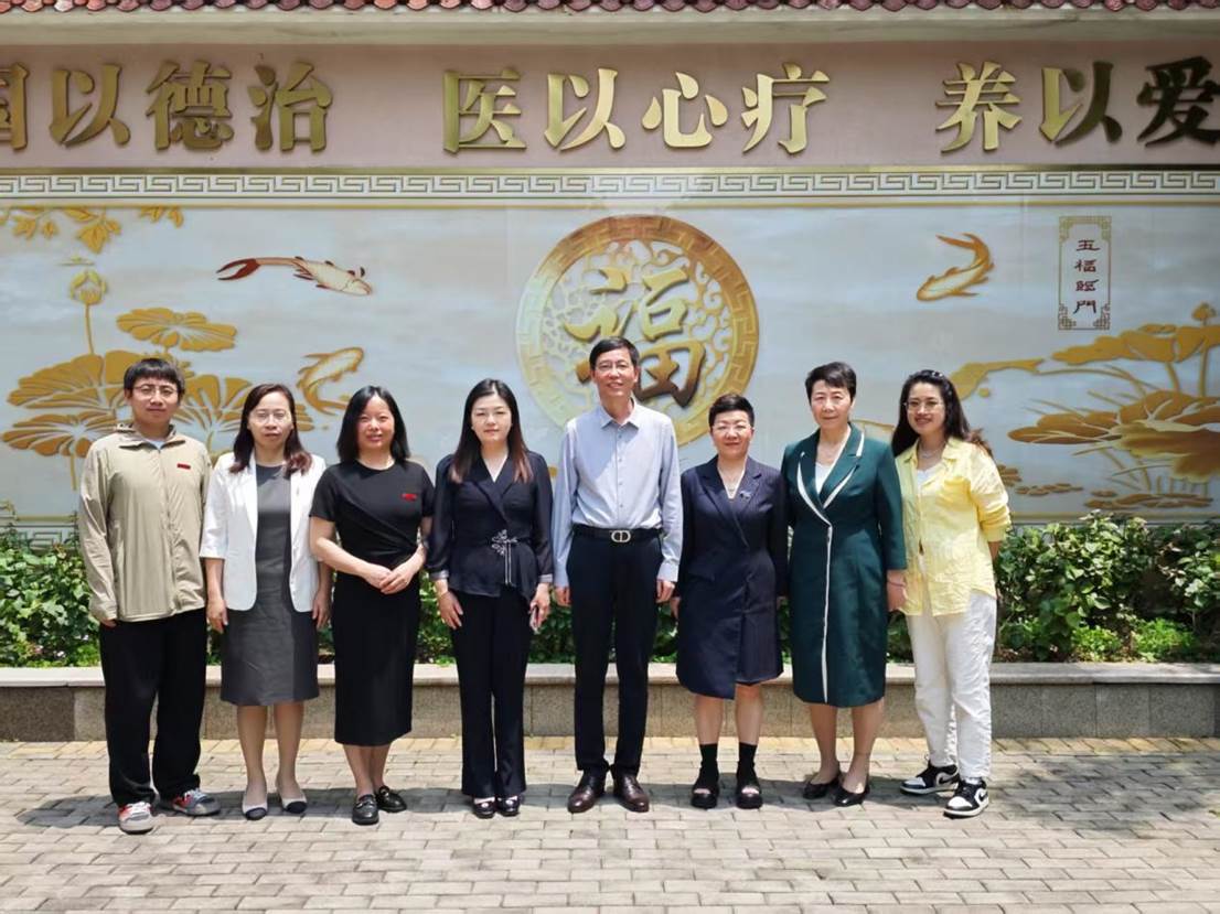 585cbe42baf3e3eb60c74a83b3e4a28