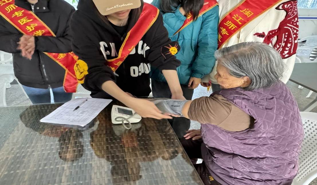 4193e07ee4588823abe349eaf6e63fc