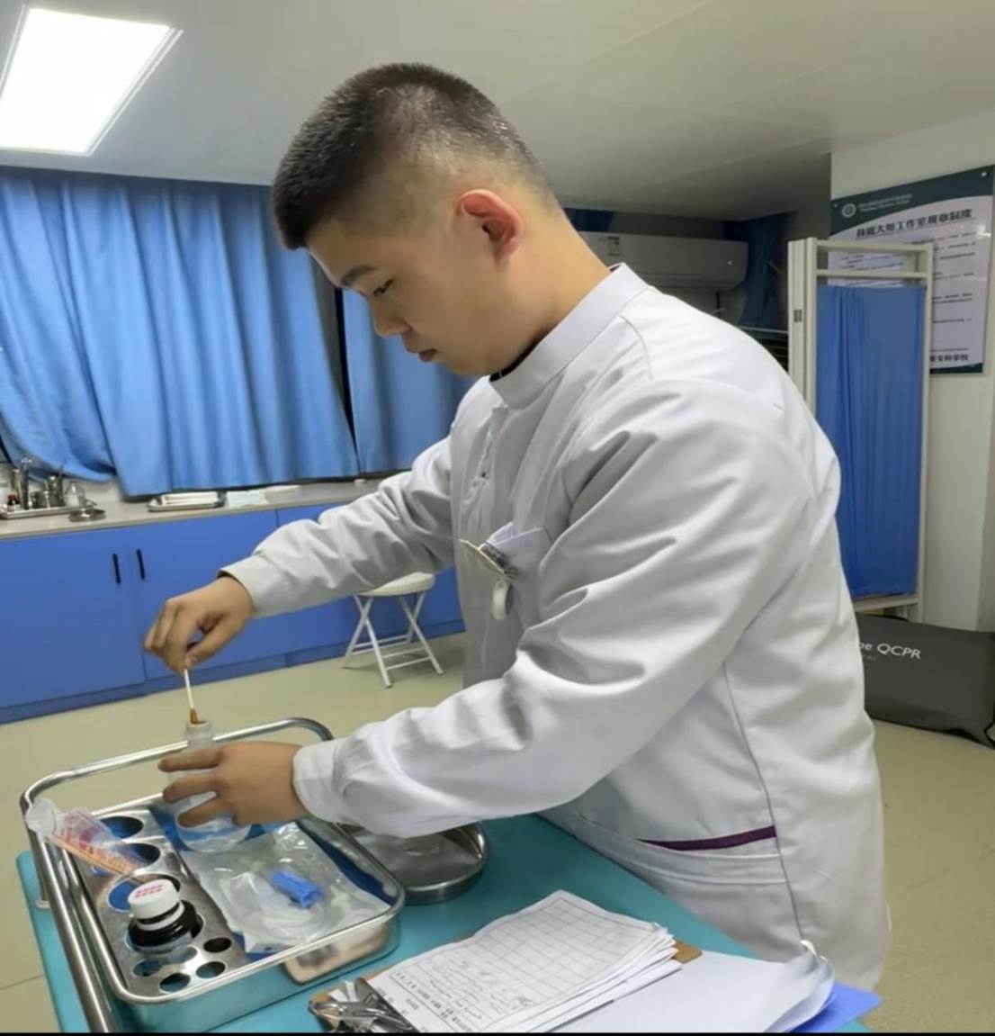 8cdae14f326f5490bb8a8ac0c1ac422c