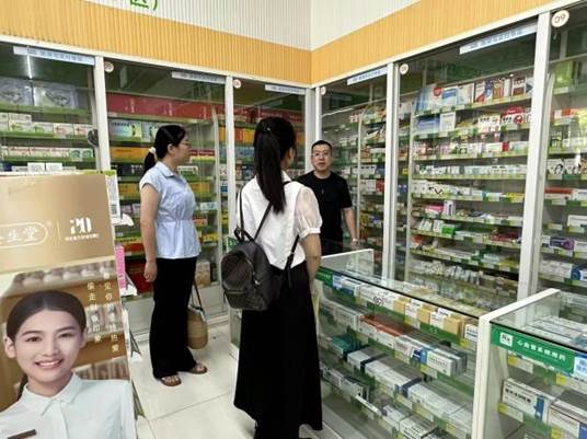 佘雪花、陈云燕-医佰汇阳光大药房-调研